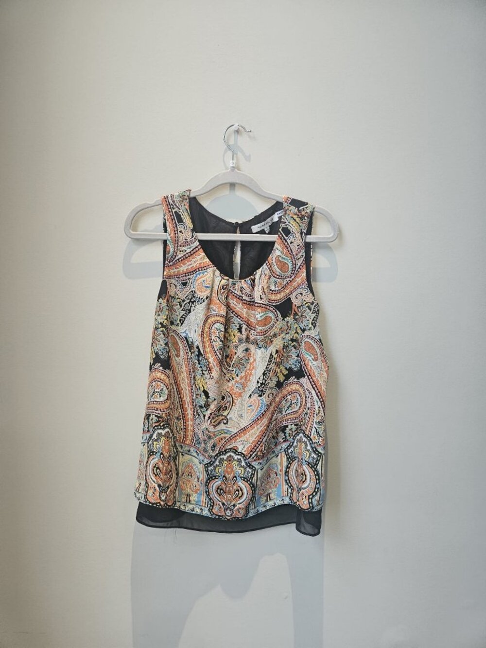 Rose & Olive sleeveless paisley blouse ~ Small